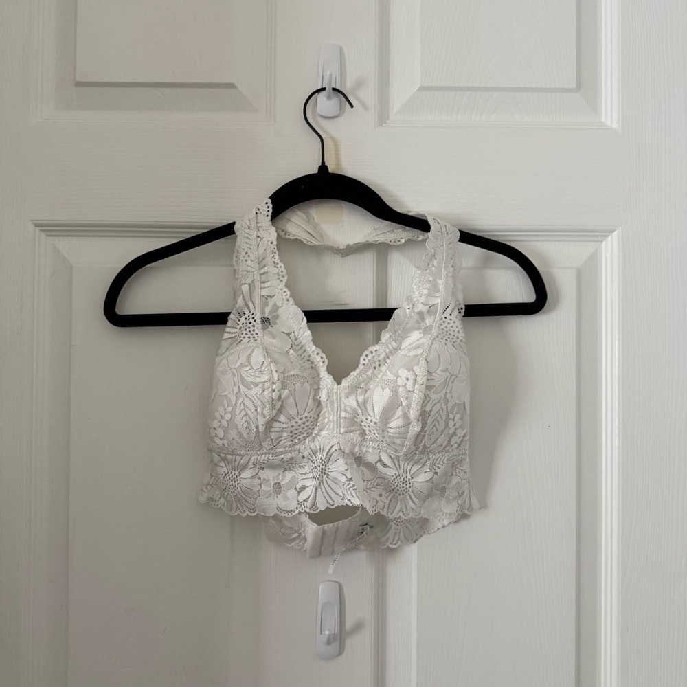 Aerie White Lace Bra with Adjustable Band
